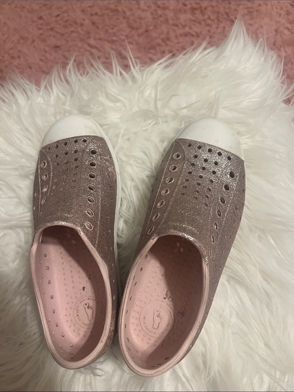 Native Glitter Jefferson Slip-On Sandals (1)